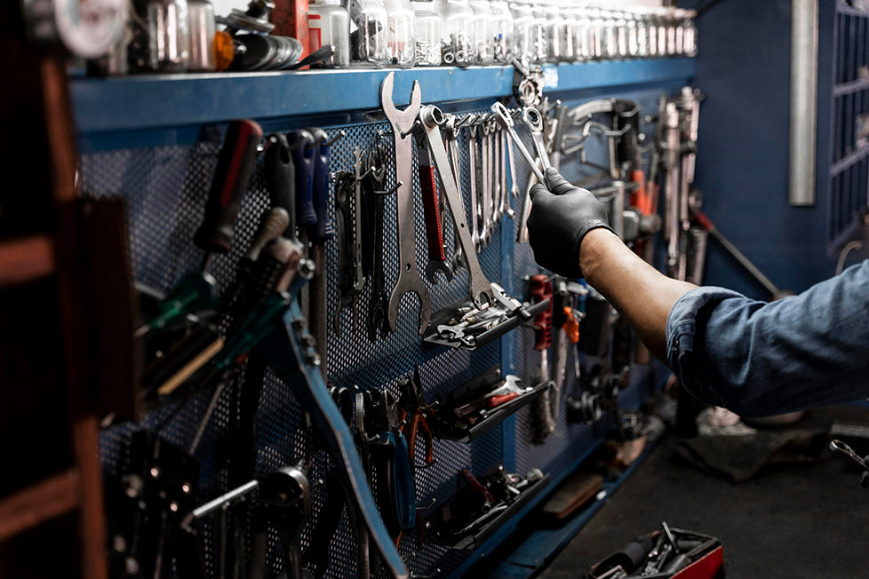 Ingenious Ways To Resolve Clutter In Your Workshop – Tool Holster Store